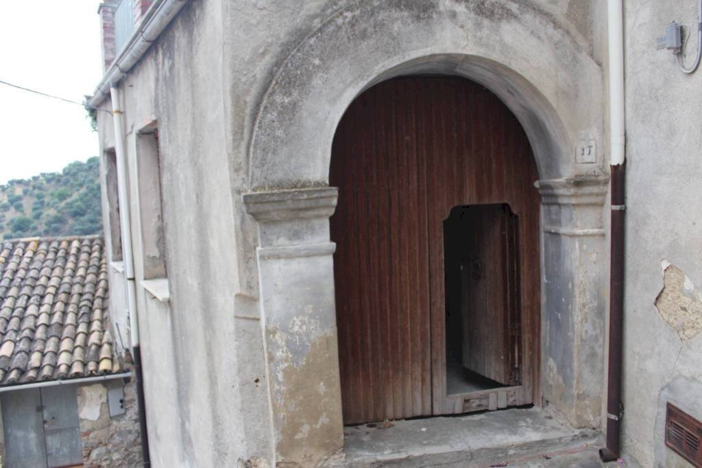 Ingresso - Casa indipendente via Tarpea, 20, Rocca Imperiale - foto 2