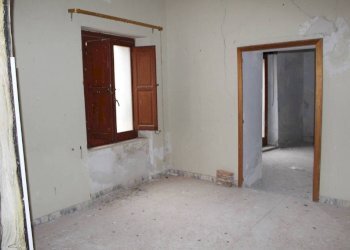 Stanza non arredata - Casa indipendente via Tarpea, 20, Rocca Imperiale - foto 6