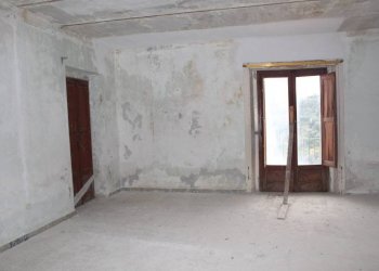 Cucina - Casa indipendente via Tarpea, 20, Rocca Imperiale - foto 7
