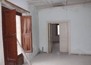 Stanza non arredata - Casa indipendente via Tarpea, 20, Rocca Imperiale - foto 12
