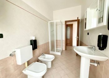 Bagno - Office Busca - photo 13