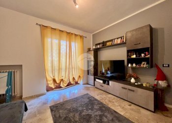 Three-room apartment Via fontana, Traves - photo 7