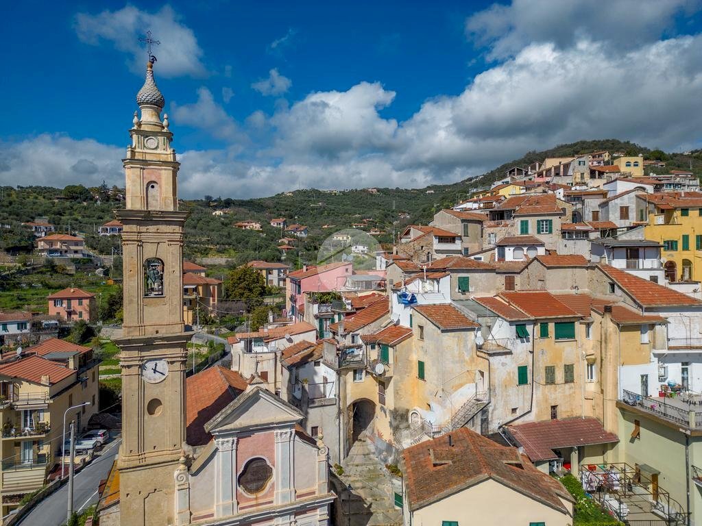 Quadrilocale Via Domenico Bruno, Imperia - foto 1