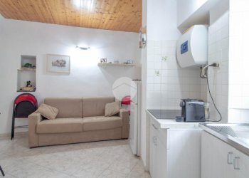 Quadrilocale Via Domenico Bruno, Imperia - foto 3