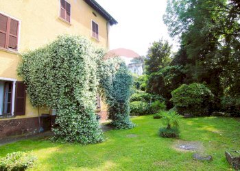 Giardino - Villa Via Farioli
 
24, Porto Ceresio - foto 6