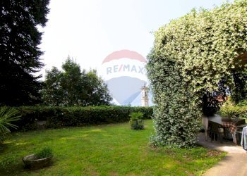 Giardino - Villa Via Farioli
 
24, Porto Ceresio - foto 7