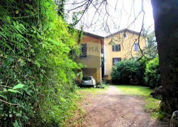 Giardino - Villa Via Farioli
 
24, Porto Ceresio - foto 12