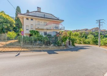 Edificio all\'aperto - Quadrilocale Sant'Elpidio a Mare - foto 9