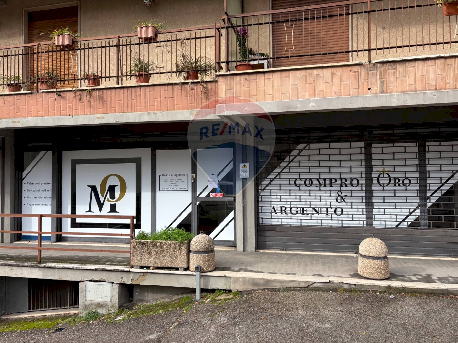 Edificio all\'aperto - Commercial Premises Via Ruggero D'Andreotto
 
85, Perugia - photo 1