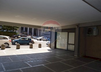 Terrazza - Locale Commerciale Via Ruggero D'Andreotto
 
85, Perugia - foto 5