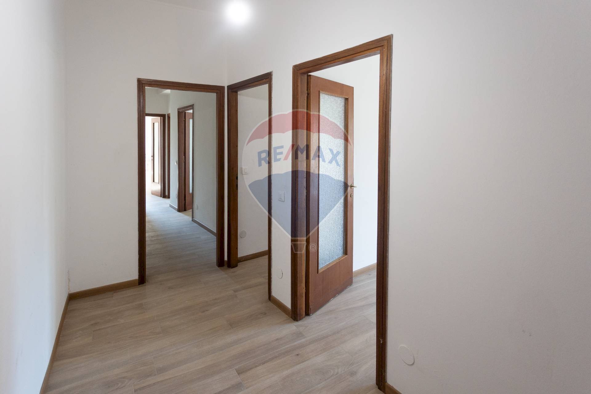 Hall / corridoio - Quadrilocale Piazzale della Stazione
 
3, Salsomaggiore Terme - foto 3