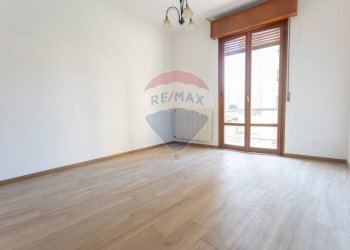 Stanza vuota - Four-room apartment Piazzale della Stazione
 
3, Salsomaggiore Terme - photo 6