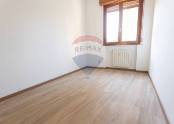 Stanza vuota - Four-room apartment Piazzale della Stazione
 
3, Salsomaggiore Terme - photo 11