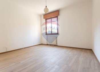 Stanza vuota - Four-room apartment Piazzale della Stazione
 
3, Salsomaggiore Terme - photo 13