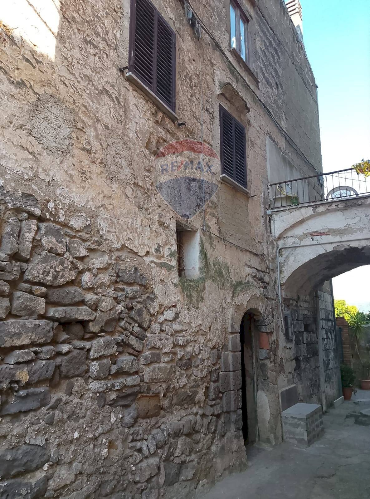 Edificio all\'aperto - Independent house vicolo san giuseppe
 
2, Sessa Aurunca - photo 1