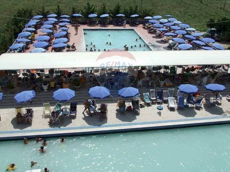 Edificio all\'aperto - Commercial Activity Castelforte - photo 1