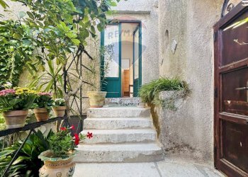 Scale - Independent house VIA G. FONTANA
 
7, Erice - photo 6