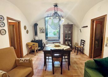 Sala da pranzo - Independent house VIA G. FONTANA
 
7, Erice - photo 18