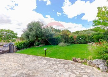 Giardino - Villa Contrada Pentimi
 
275, Locorotondo - foto 41