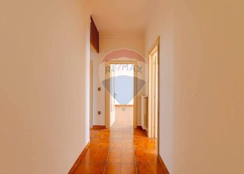 Hall / corridoio - Appartamento Via Cesare Battisti
 
121, Alberobello - foto 3