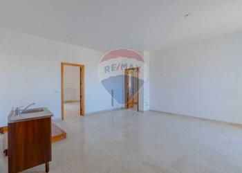 Stanza vuota - Appartamento Via Mottola, Martina Franca - foto 7