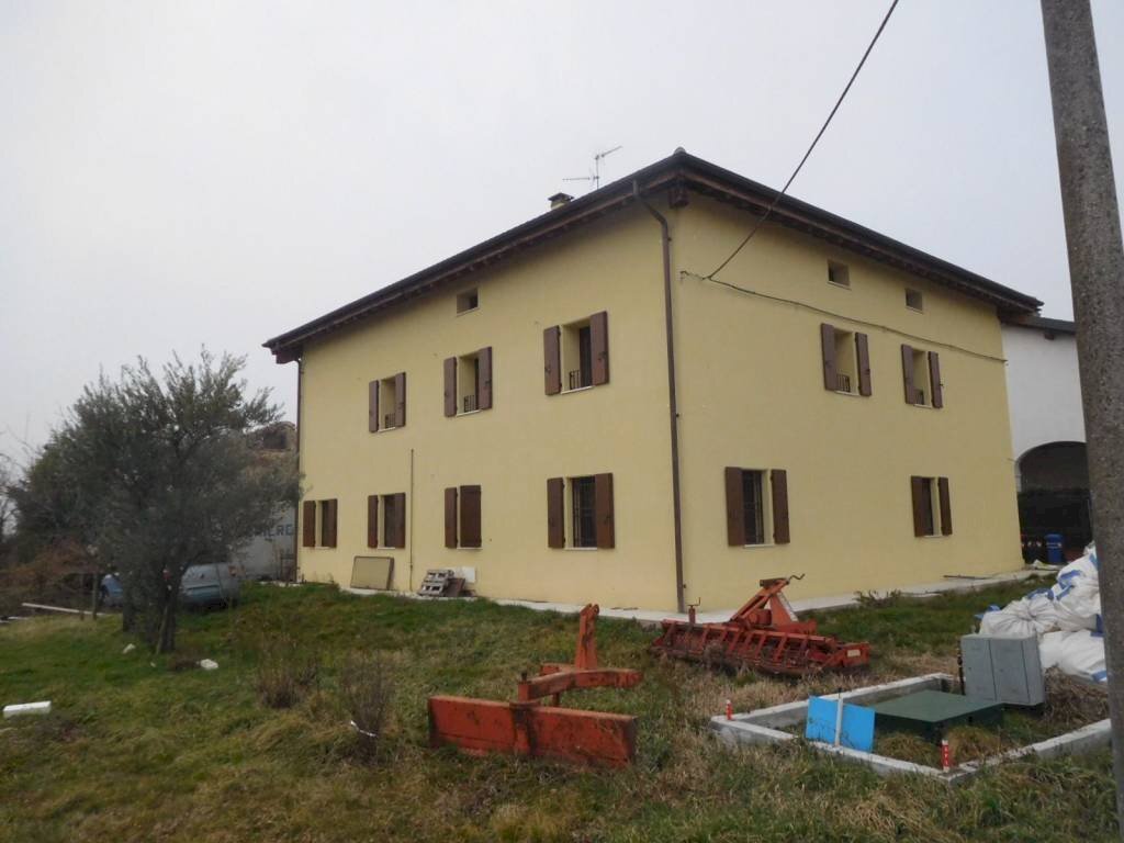 Facciata - Villa via Limidi, Soliera - photo 2