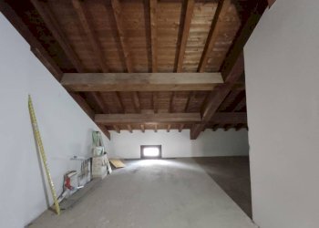 Stanza non arredata - Villa via Limidi, Soliera - photo 33