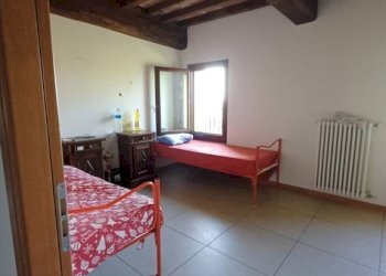 Camera da letto - Villa via Limidi, Soliera - photo 39