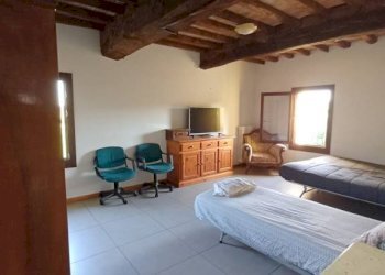 Camera da letto - Villa via Limidi, Soliera - photo 40