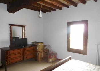 Camera da letto - Villa via Limidi, Soliera - photo 27