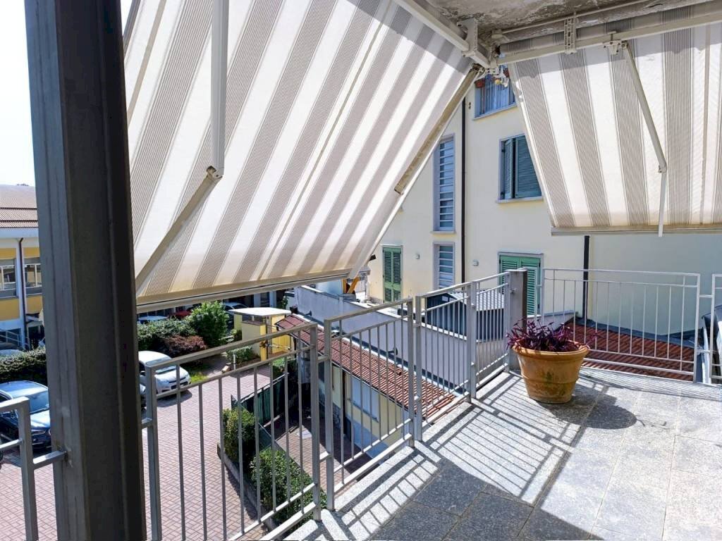 Terrazzo - Bilocale via Aurelio Saffi, 136, Varese - foto 2