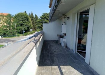 Terrazzo - Bilocale via Aurelio Saffi, 136, Varese - foto 1
