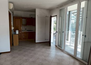 Cucina - Bilocale via Aurelio Saffi, 136, Varese - foto 12
