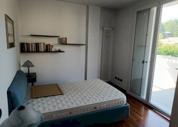 Camera da letto - Bilocale via Aurelio Saffi, 136, Varese - foto 15