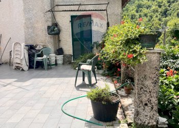 Casa semi indipendente località Scaruggia, snc 
 Comuneglia, Varese Ligure - foto 2