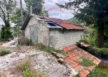 Casa semi indipendente località Scaruggia, snc 
 Comuneglia, Varese Ligure - foto 1