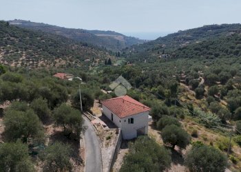 Casa indipendente Regione pantai inferiore, Civezza - foto 9