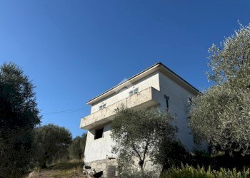 Casa indipendente Regione pantai inferiore, Civezza - foto 11