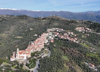 Casa indipendente Regione pantai inferiore, Civezza - foto 44