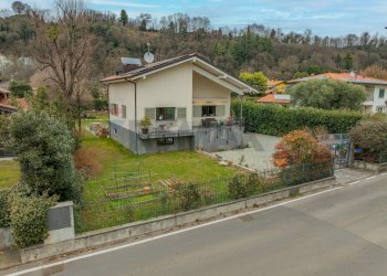 Casa all\'aperto - Villa Via Ten Giuseppe Lionelli Mendozza
 
44, Monvalle - foto 3