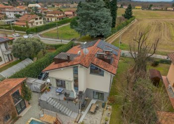 Casa all\'aperto - Villa Via Ten Giuseppe Lionelli Mendozza
 
44, Monvalle - foto 13