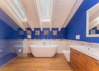 Bagno - Villa Via Ten Giuseppe Lionelli Mendozza
 
44, Monvalle - foto 64
