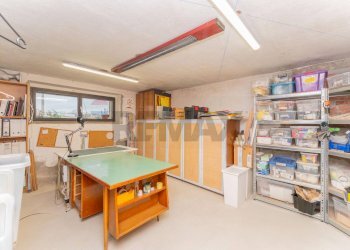 Dispensa di stoccaggio - Villa Via Ten Giuseppe Lionelli Mendozza
 
44, Monvalle - foto 75