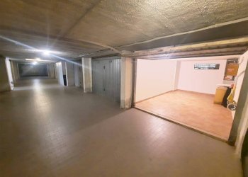 Foto 2 - Box VIA MOLISE
 
5, Alba Adriatica - photo 2