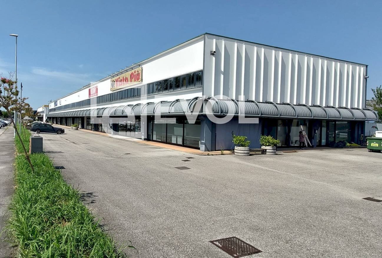 Foto 3 - Capannone via sisto biasutti, Casarsa della Delizia - foto 3