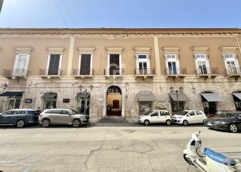 Foto 1 - Trilocale Corso Giuseppe Garibaldi
 
113, Barletta - foto 1