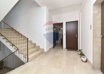 Ricezione / Lobby - Appartamento Via Eleonora D'angio'
 
46, Catania - foto 8