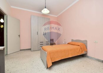 Camera / camera da letto - Appartamento Via Eleonora D'angio'
 
46, Catania - foto 25