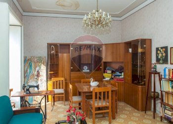 Sala da pranzo - Appartamento Via Gemmellaro
 
40, Catania - foto 5