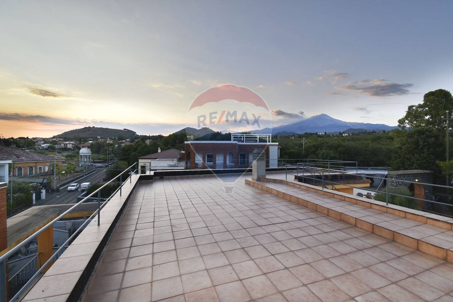 Terrazza - Villa Via del Bosco
 
196, Mascalucia - foto 1